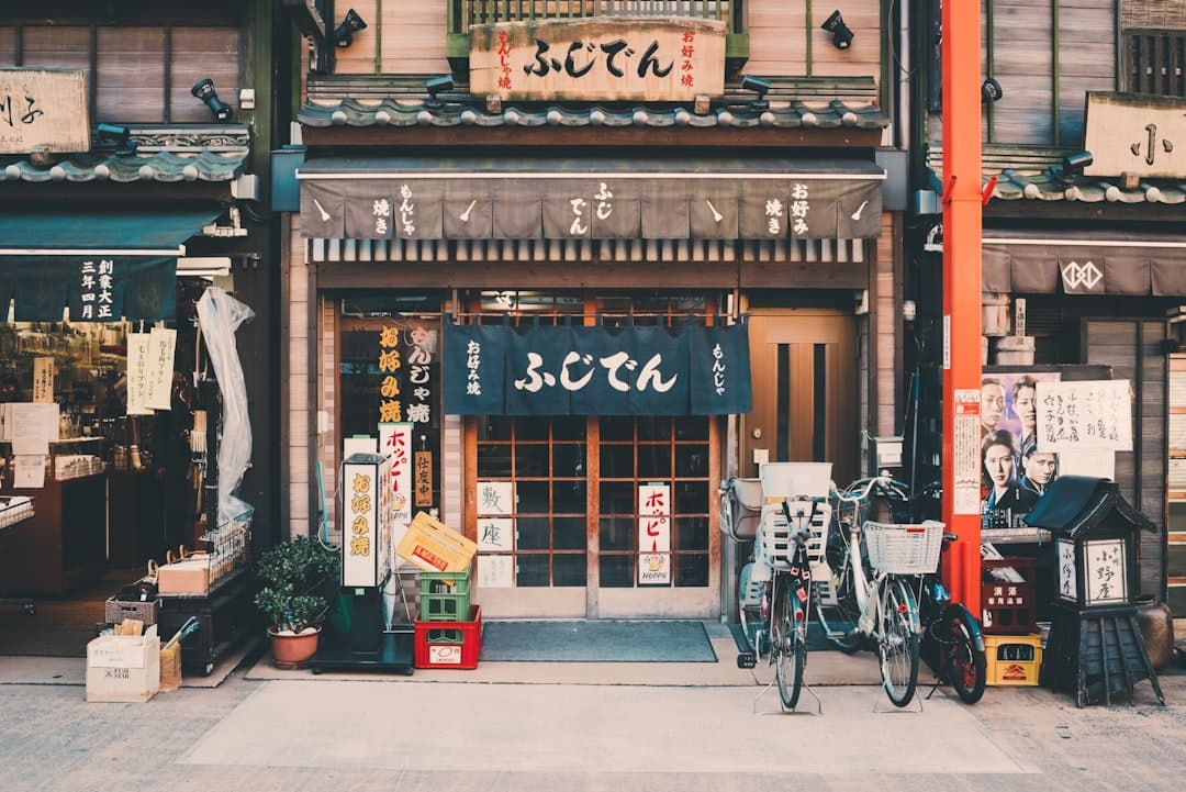 Japan’s Visa Freeze Hits Restaurants Faster Than Expected